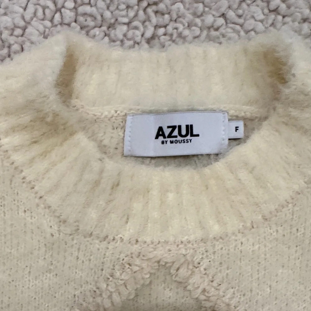 Zara Cream Diamond Pattern Sweater - Picture 2 of 3